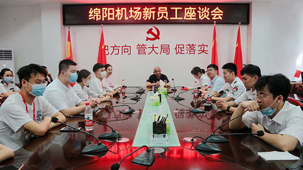 “助力鄉(xiāng)村振興，踐行艱苦奮斗” 將新員工黨性教育活動搬到對口幫扶村4.jpg